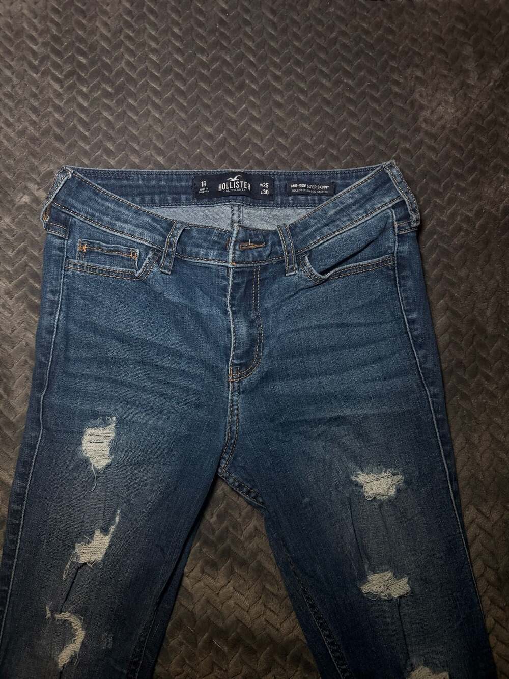 Hollister Mid-Rise Super Skinny Jeans Size 1R (25x30)